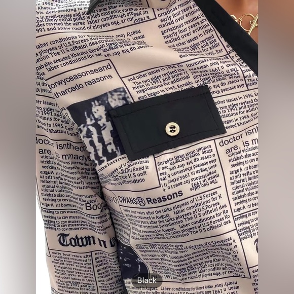 Vintage Style Graphic “Daily Weekend” Button Down Collared Blouse - Picture 3 of 5